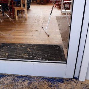 emergency-glass-repairs-replacement